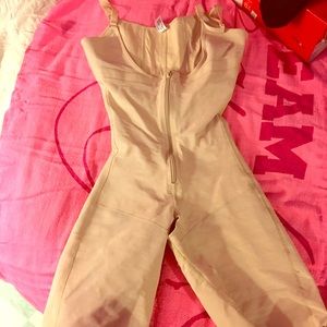 Equilibrium XL shape wear full body